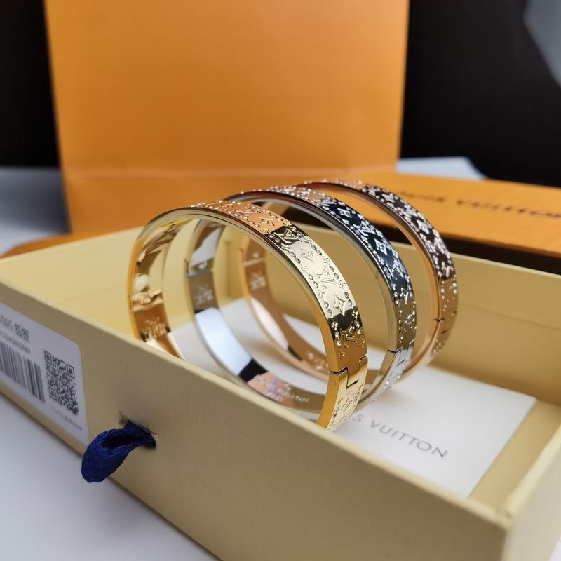 LV Bracelet 03lyr147
